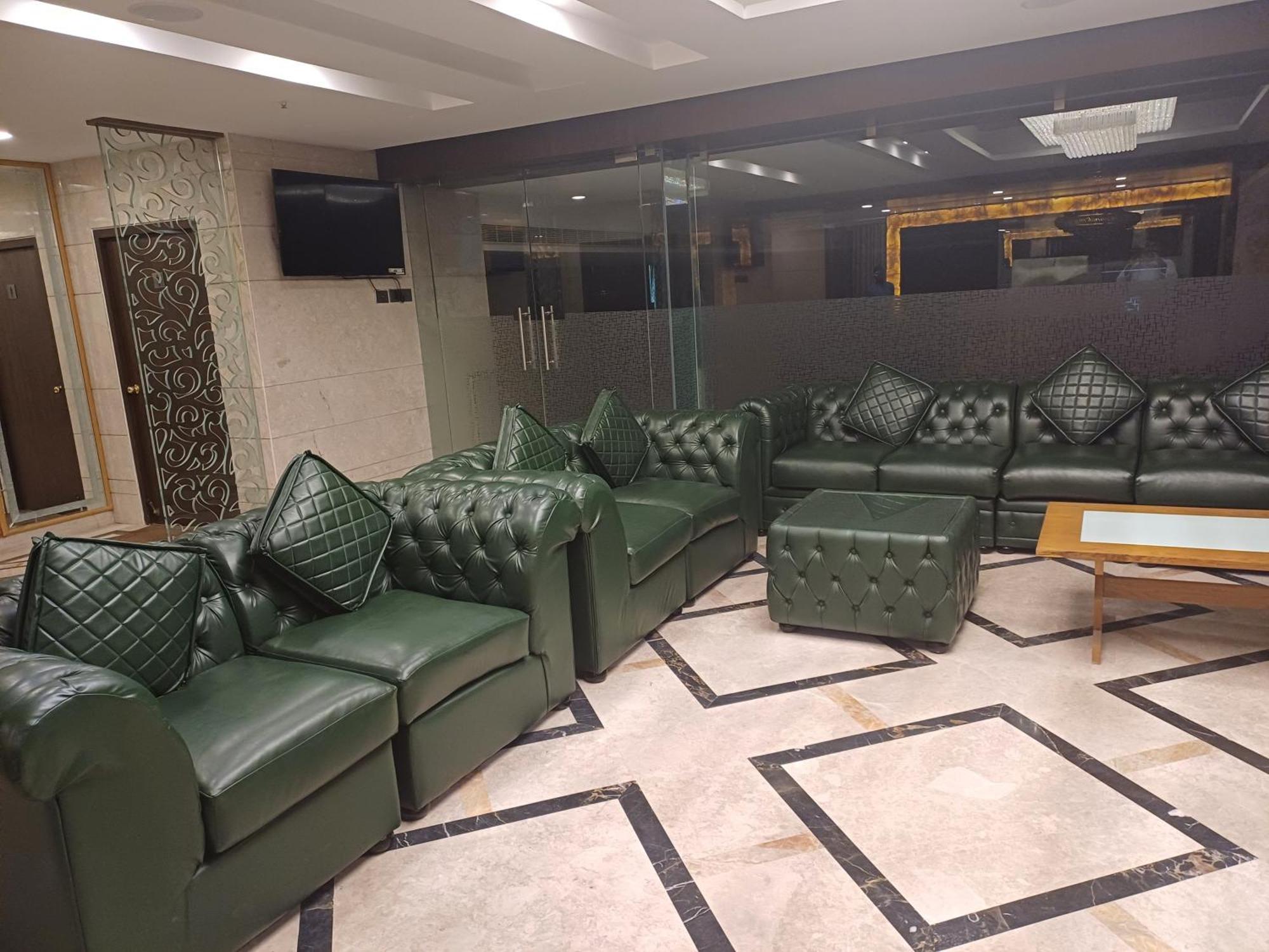 Hotel Benzz Park Chennai Luaran gambar