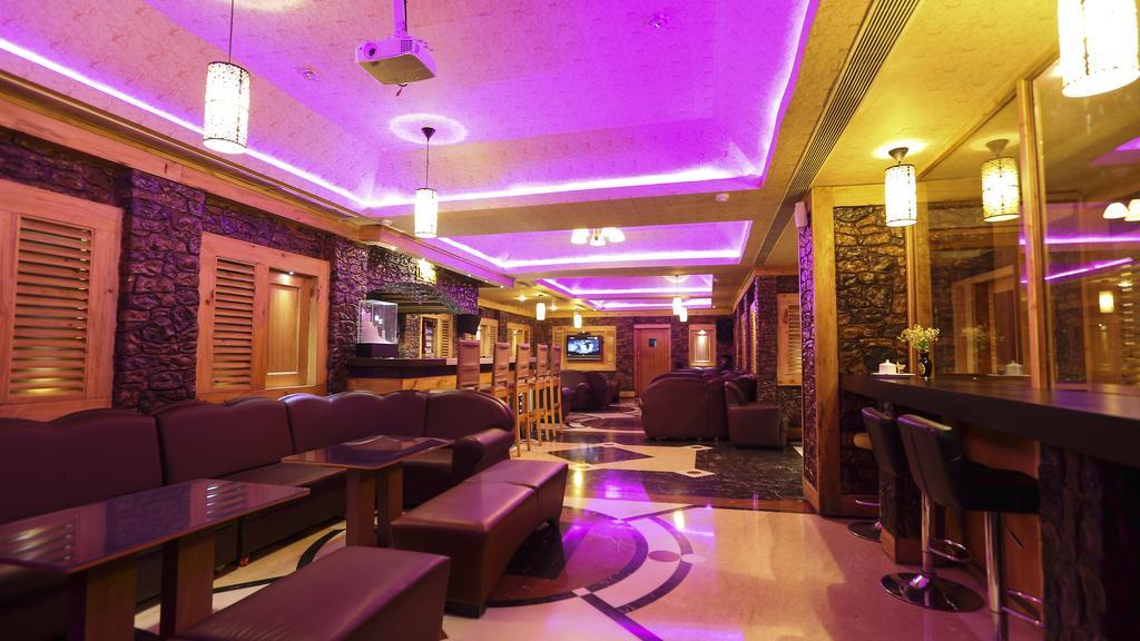 Hotel Benzz Park Chennai Luaran gambar