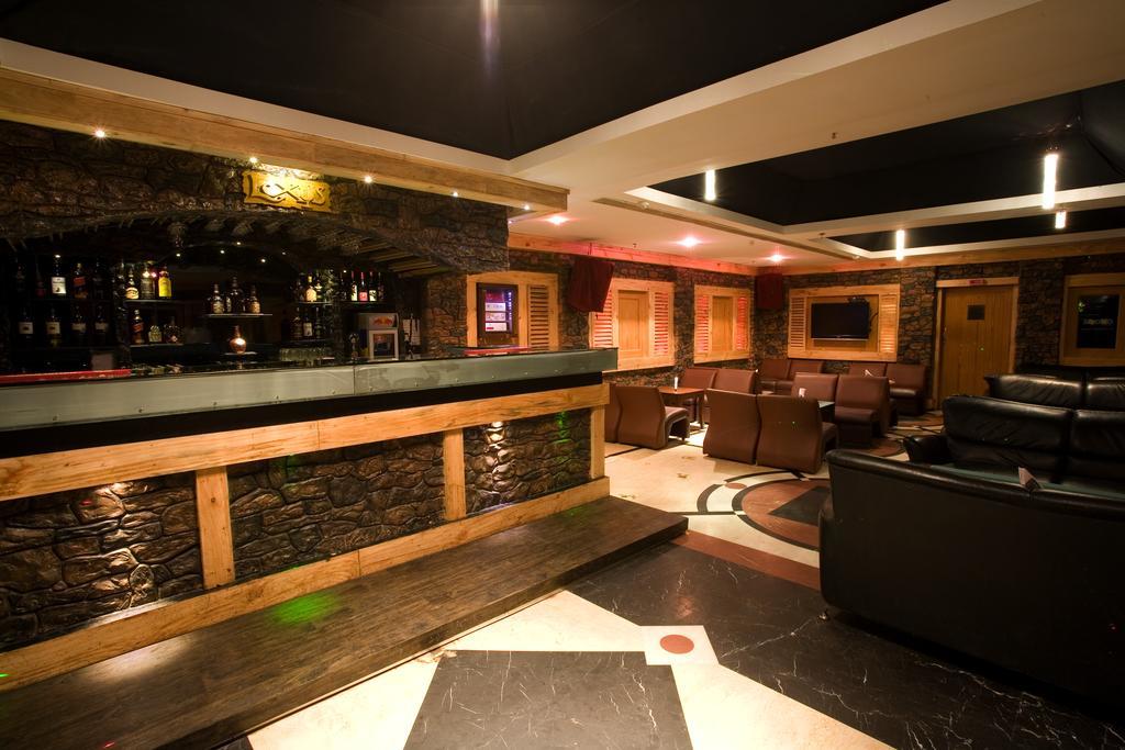 Hotel Benzz Park Chennai Luaran gambar